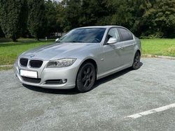 Silber Gebraucht 2010 BMW 320 Lifestyle Limousine | 7.650 €