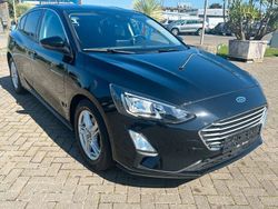 Iridiumschwarz metallic Gebraucht 2019 Ford Focus Cool & Connect Limousine | 13.499 € (Guter Preis)