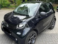 Schwarz Gebraucht 2019 Smart ForTwo Cabrio Cabrio | 14.500 €