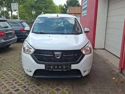 Weiß Gebraucht 2018 Dacia Lodgy Van / Kleinbus | 10.990 €