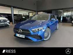 Blau Gebraucht 2025 Mercedes A200 AMG Limousine | 39.850 € (Teuer)