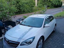 Weiß Gebraucht 2013 Opel Insignia Kombi | 4.400 € (Etwas zu teuer)