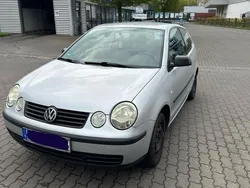Grau Gebraucht 2005 VW Polo Basis Kleinwagen | 2.100 € (Guter Preis)