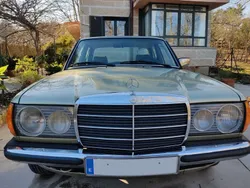 Grün Gebraucht 1981 Mercedes 300 Limousine | 11.500 €
