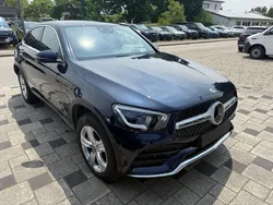 Blau Gebraucht 2021 Mercedes GLC300e AMG Coupé | 43.980 € (Fairer Preis)