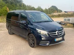 Blau Gebraucht 2017 Mercedes Vito Van / Kleinbus | 35.650 €