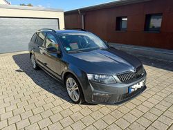 Grau Gebraucht 2015 Skoda Octavia RS Kombi | 10.500 € (Guter Preis)