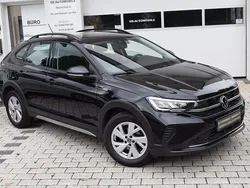 Deep black perleffekt Gebraucht 2024 VW Taigo Life SUV | 18.999 € (Fairer Preis)