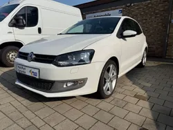 Weiß Gebraucht 2010 VW Polo Highline Limousine | 4.990 € (Guter Preis)