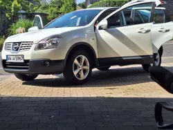 Weiß Gebraucht 2010 Nissan Qashqai Acenta SUV | 7.900 € (Etwas zu teuer)