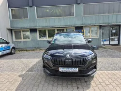 Schwarz Gebraucht 2023 Skoda Karoq SportLine SUV | 30.400 € (Fairer Preis)