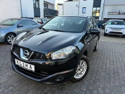 Schwarz Gebraucht 2012 Nissan Qashqai Visia SUV | 7.400 € (Fairer Preis)