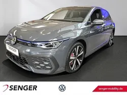 Grau Gebraucht 2024 VW Golf VIII GTE Limousine | 40.990 € (Superpreis)