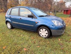 Blau Gebraucht 2007 Ford Fiesta Kleinwagen | 3.900 €