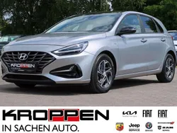 Shimmering silver / met Gebraucht 2021 Hyundai i30 Intro Edition Limousine | 18.770 € (Fairer Preis)