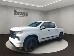 Farbe: iridescent pearl Neu 2024 Chevrolet Silverado SUV | 84.900 € (Teuer)