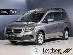 Grau Gebraucht 2023 Mercedes 180 Style Limousine | 29.580 € (Fairer Preis)