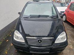 Schwarz Gebraucht 2003 Mercedes A140 Kleinwagen | 850 €