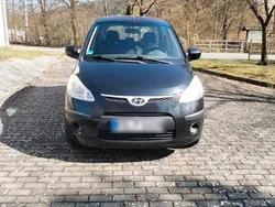 Schwarz Gebraucht 2011 Hyundai i10 Kleinwagen | 1.800 €