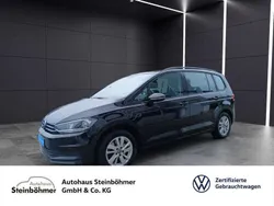 Deep black perleffekt (schwarz) Gebraucht 2022 VW Touran Comfortline Van / Kleinbus | 28.975 € (Fairer Preis)