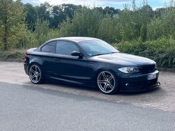 Schwarz Gebraucht 2009 BMW 123 Coupé Coupé | 7.400 €