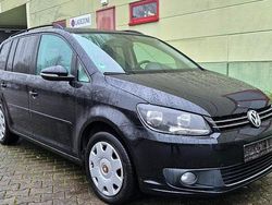 Schwarz Gebraucht 2011 VW Touran Van / Kleinbus | 4.000 € (Superpreis)