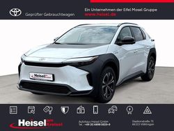 Platinumweiß perleffekt Gebraucht 2023 Toyota bZ4X Basis SUV | 35.990 € (Etwas zu teuer)