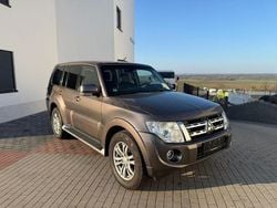 Greyish brown Gebraucht 2013 Mitsubishi Pajero Intense SUV | 18.900 € (Fairer Preis)