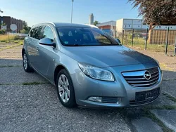 Grau Gebraucht 2012 Opel Insignia Kombi | 5.700 € (Fairer Preis)