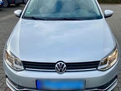 Silber Gebraucht 2015 VW Polo Kleinwagen | 8.200 € (Fairer Preis)