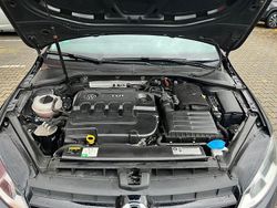 Grau Gebraucht 2015 VW Golf VII Comfortline Kombi | 6.500 € (Guter Preis)