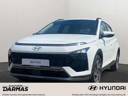Grau Gebraucht 2024 Hyundai Bayon Trend SUV | 19.990 € (Fairer Preis)