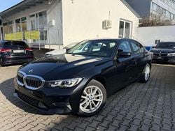 Schwarz Gebraucht 2021 BMW 320 Limousine | 26.980 € (Guter Preis)
