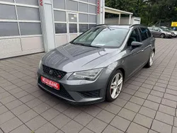 Grau Gebraucht 2016 Cupra Leon Kombi | 15.890 € (Fairer Preis)