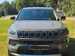 Grau Gebraucht 2021 Jeep Compass Limited SUV | 21.700 € (Fairer Preis)
