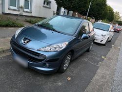 Grau Gebraucht 2006 Peugeot 207 Kleinwagen | 3.000 € (Fairer Preis)