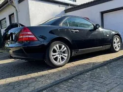 Schwarz Gebraucht 1998 Mercedes SLK200 Cabrio | 3.599 € (Fairer Preis)