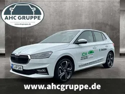 Moonweiss metallic Gebraucht 2023 Skoda Fabia Style Limousine | 19.350 € (Fairer Preis)