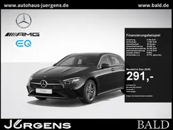 Unilack nachtschwarz Gebraucht 2024 Mercedes A180 AMG Limousine | 29.780 € (Guter Preis)