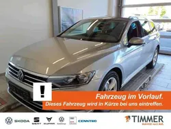 Pyritsilber metallic Gebraucht 2022 VW Passat Elegance Kombi | 22.830 € (Etwas zu teuer)