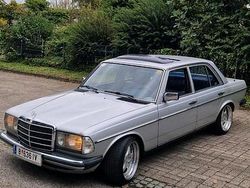 Gebraucht 1982 Mercedes E230 Limousine | 11.490 €