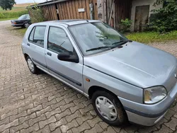 Gebraucht 1996 Renault Clio Kleinwagen | 1.300 €
