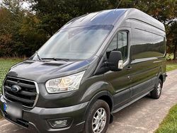 Grau Gebraucht 2022 Ford Transit Trend Van / Kleinbus | 15.999 €