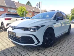 Weiß Gebraucht 2024 VW Golf VIII R-line Kombi | 34.400 € (Etwas zu teuer)