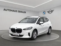 Alpinweiß uni Gebraucht 2023 BMW 218 Active Tourer Van / Kleinbus | 29.430 € (Fairer Preis)