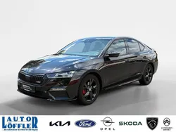 Schwarzmagic perleffekt Gebraucht 2023 Skoda Octavia RS Limousine | 31.440 € (Fairer Preis)