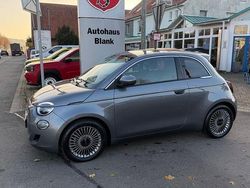 Grau Gebraucht 2024 Fiat 500e | 24.400 € (Fairer Preis)