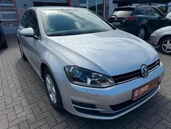 Silber Gebraucht 2013 VW Golf VII Trendline Kleinwagen | 12.490 € (Etwas zu teuer)