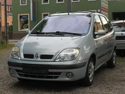 Silber Gebraucht 2001 Renault Scénic Expression Van / Kleinbus | 999 € (Guter Preis)