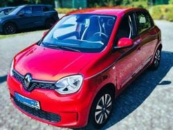 Rot Gebraucht 2022 Renault Twingo Intens Kleinwagen | 10.700 € (Guter Preis)